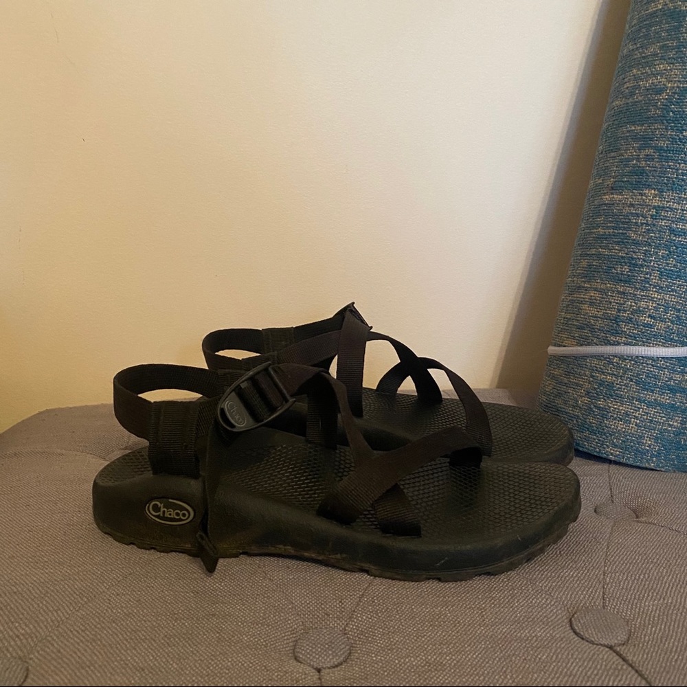Chacos w/o toe strap size 9